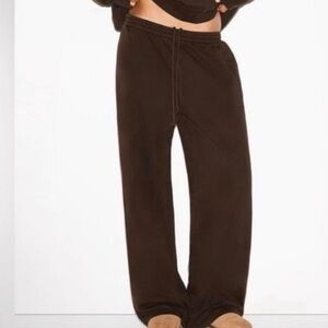 Skims Boyfriend Fleece Baggy Sweatpant Espresso Size XSmall NWT